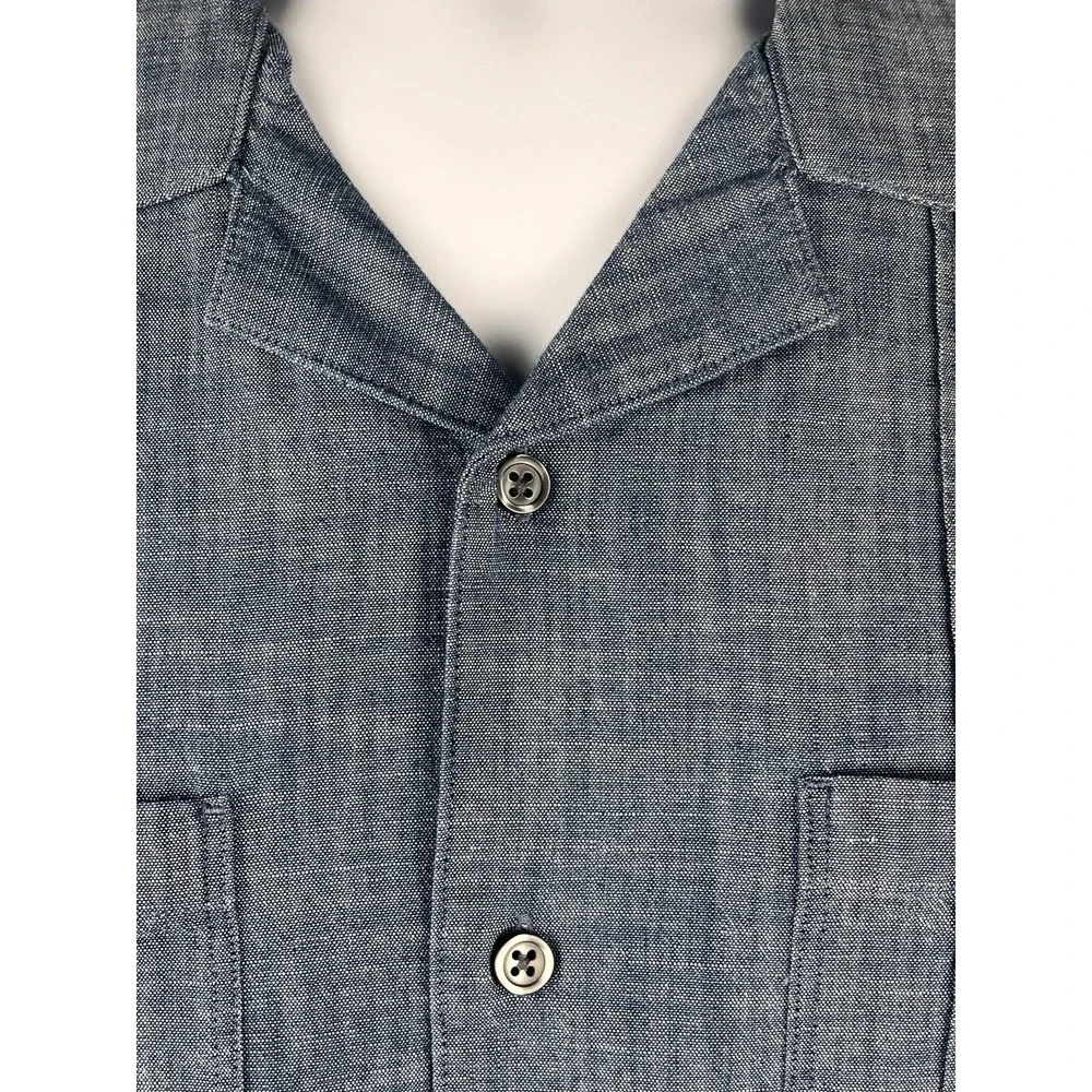 Banana Republic Pintuck Shirt Men's Medium Chambray Blue Guayabera Short Sleeves